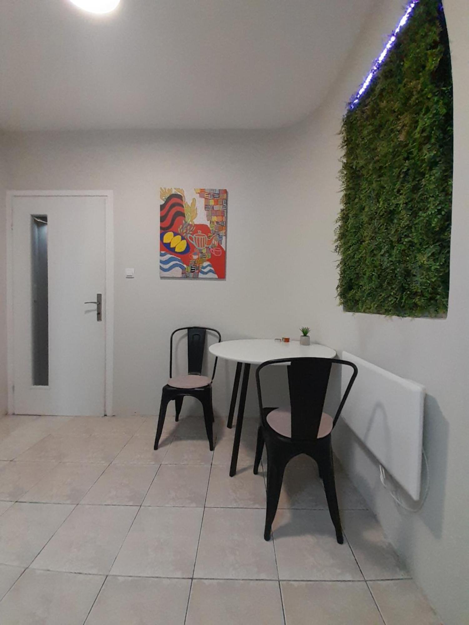 Cool & Cozy Center Apartment Subotica Exterior photo