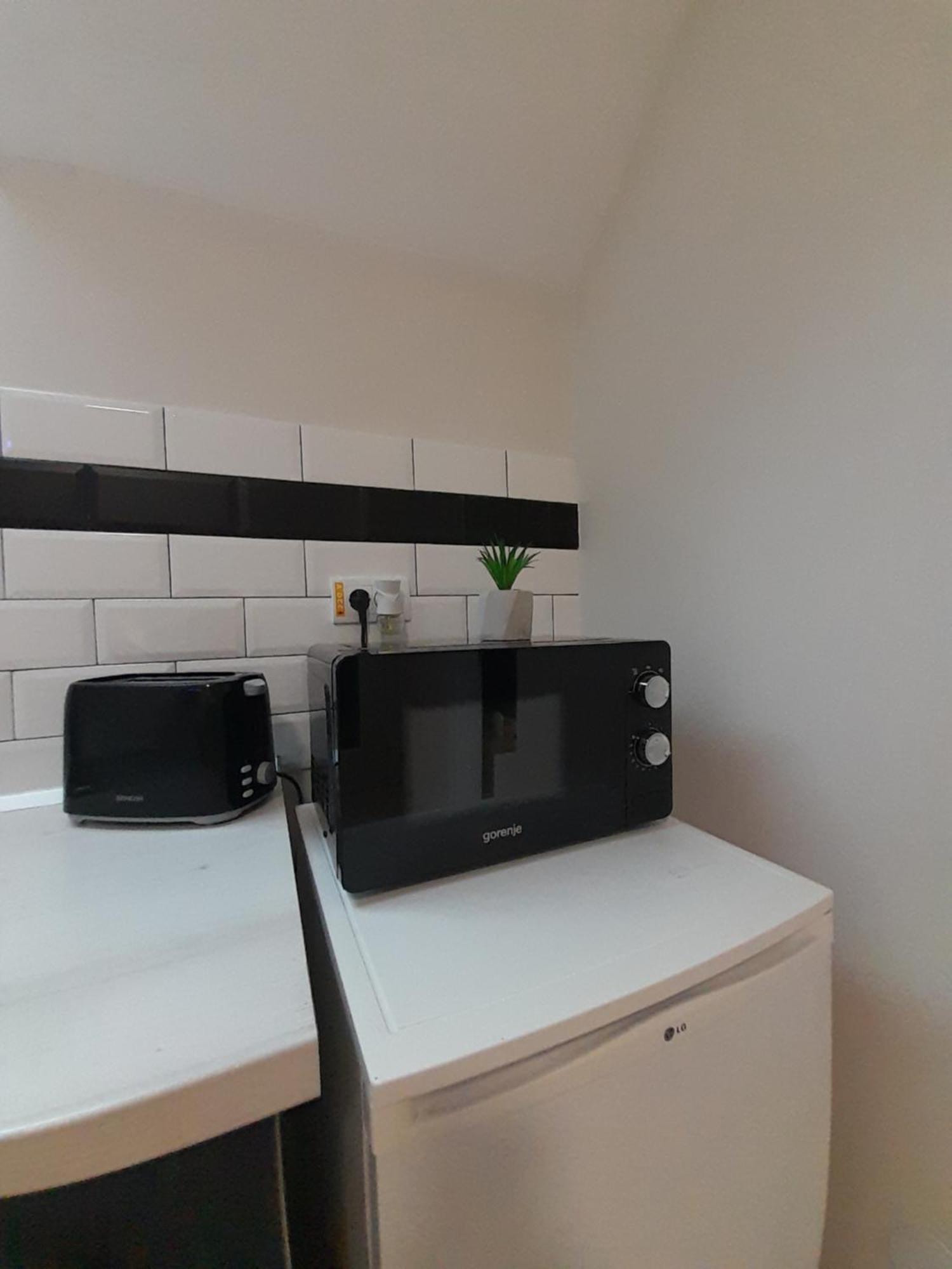 Cool & Cozy Center Apartment Subotica Exterior photo
